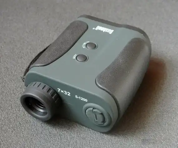 Bushnell 7x32 Mesafe Ölçer Dürbün 5-1200MT
