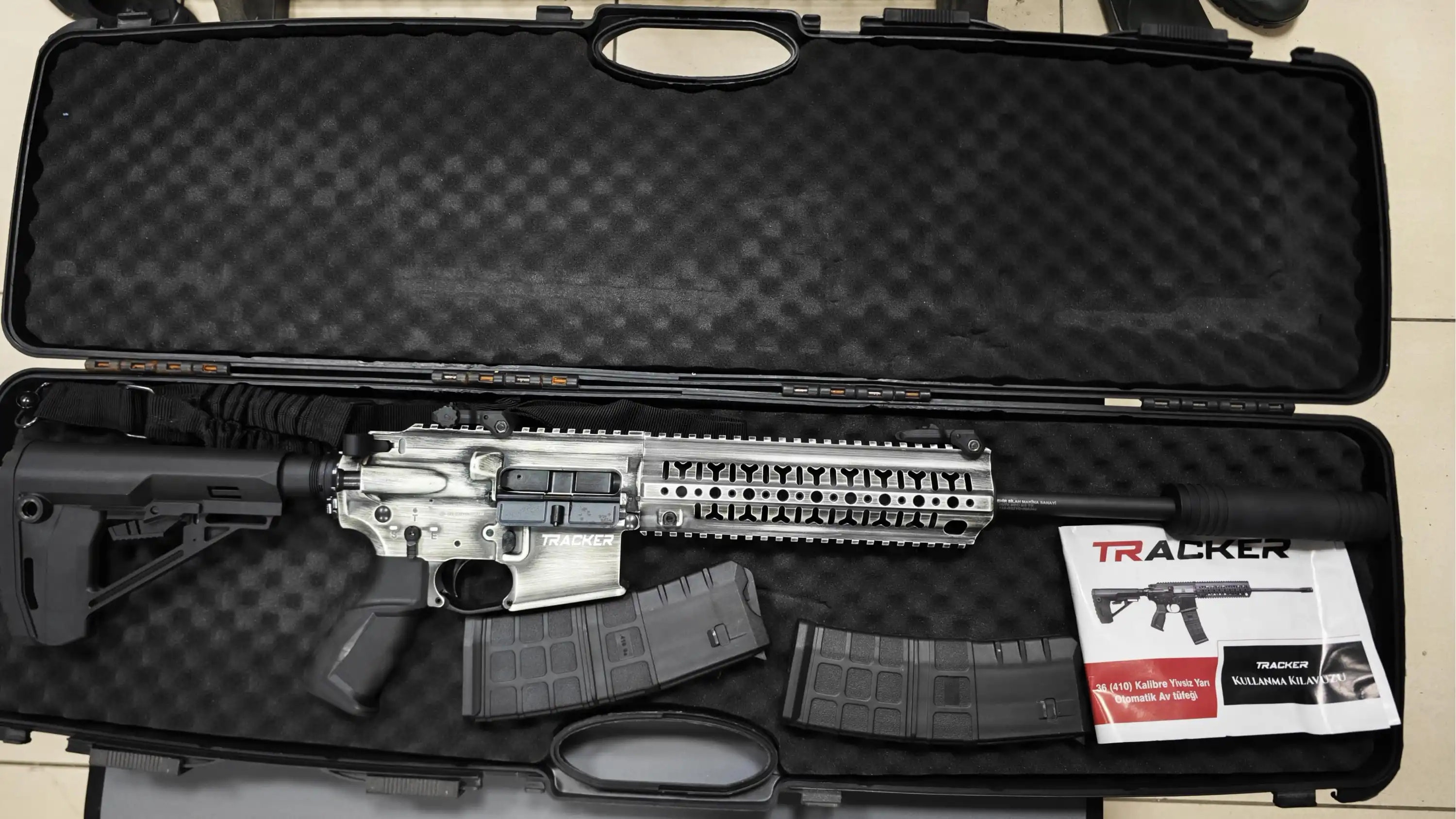 TRACKER 36 KALİBRE ŞARJÖRLÜ AV TÜFEĞİ BEYAZ