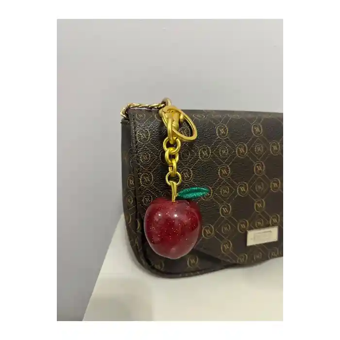 Çanta charm ve anatarlık kırmızı elma
