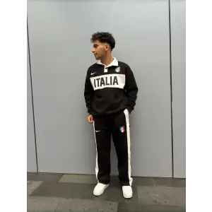 SİYAH BEYAZ DETAY EŞOFMAN TAKMI