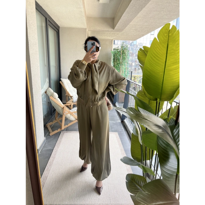 Fularlı Saten Haki Takım