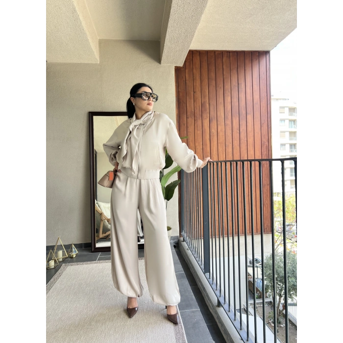 Fularlı Saten Taş Takım