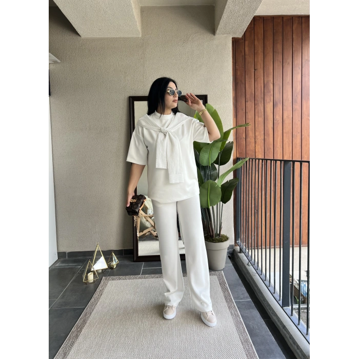 Fularlı Beyaz Oysho Kumaş Takım