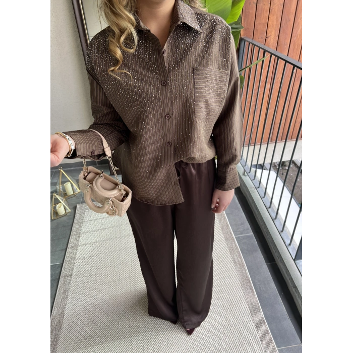 Taşlı Kahverengi Gömlek