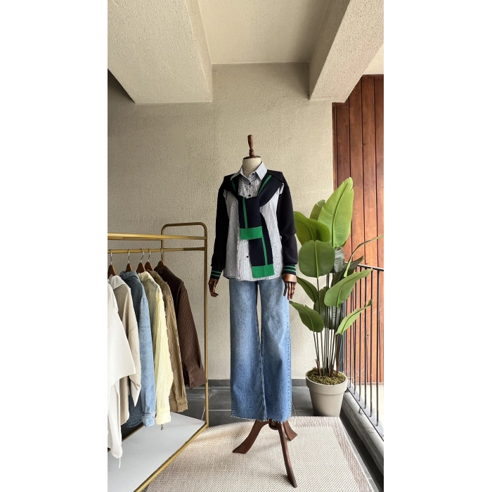 Lacivert Yeşil Fularlı Gömlek