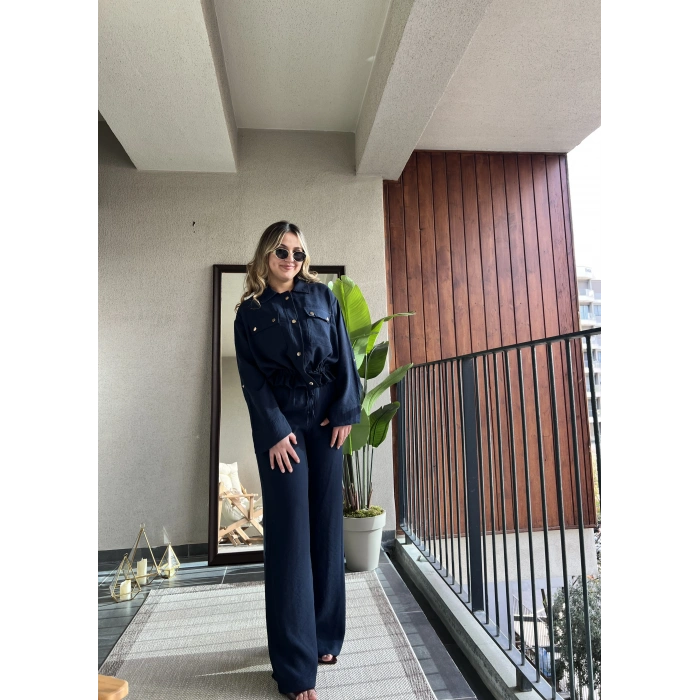 Lacivert Metal Düğme Detaylı Takım