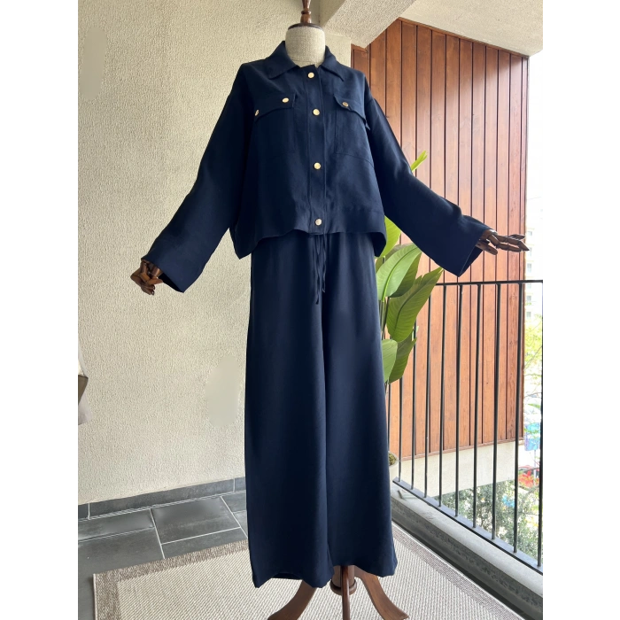 Lacivert Metal Düğme Detaylı Takım