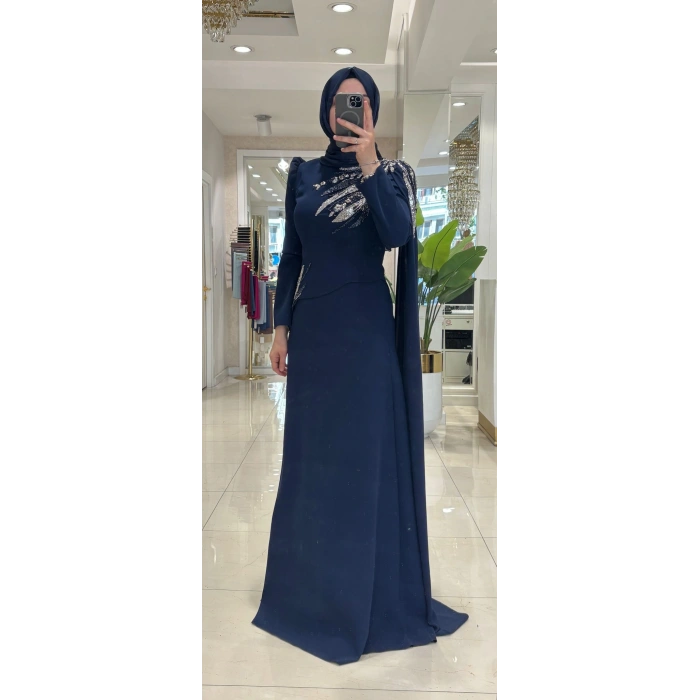 Pınar Şems Nilhan Abiye Lacivert