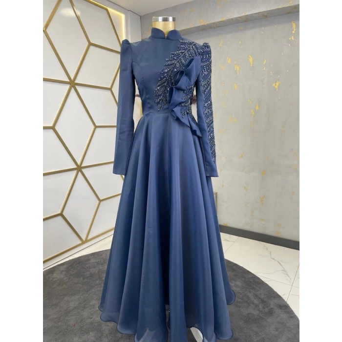 Çiçek İşlemeli Hakim Yaka Ela Tesettür Abiye - Lacivert