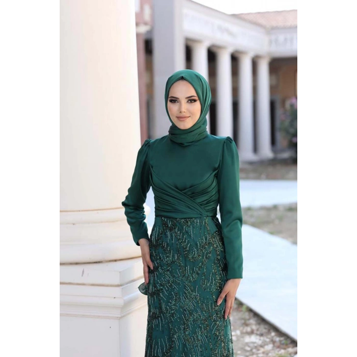 LARİN ABİYE ZÜMRÜT