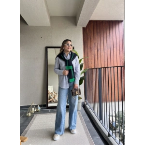 Lacivert Yeşil Fularlı Gömlek