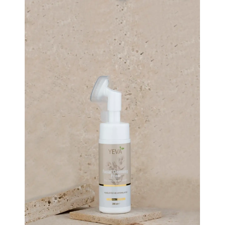 Yeva Yüz Temizleme Köpüğü 200ml Aydınlatıcı Cilt Temizleyici Leke Giderici