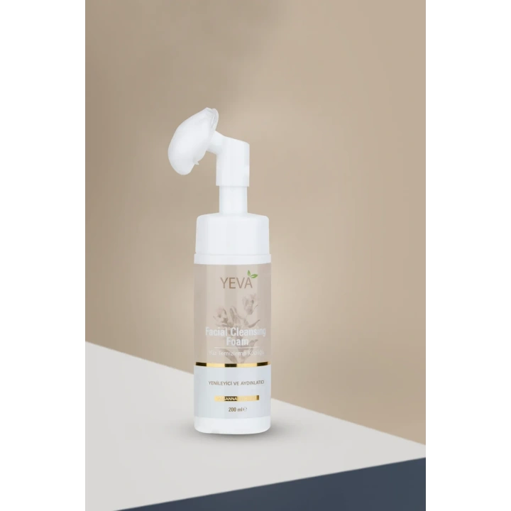 Yeva Yüz Temizleme Köpüğü 200ml Aydınlatıcı Cilt Temizleyici Leke Giderici