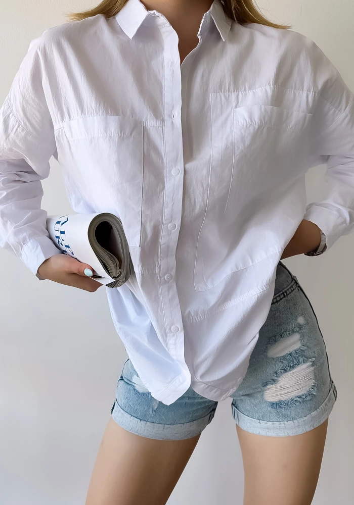 Kadın Beyaz Çift Cep Detaylı Gömlek