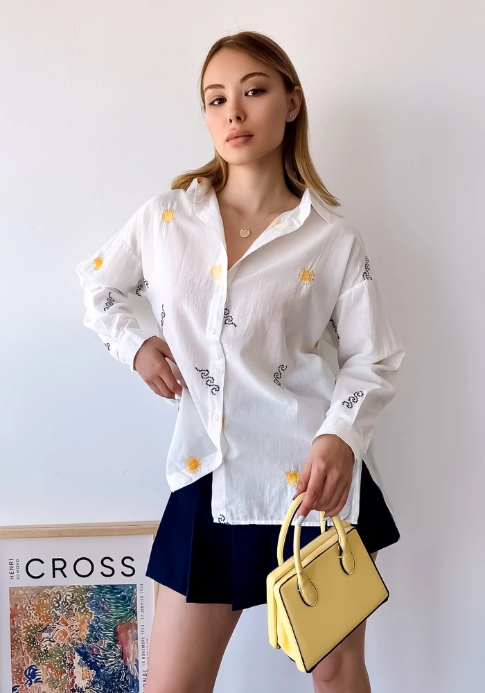 Kadın Beyaz Güneş Nakış Detaylı Gömlek