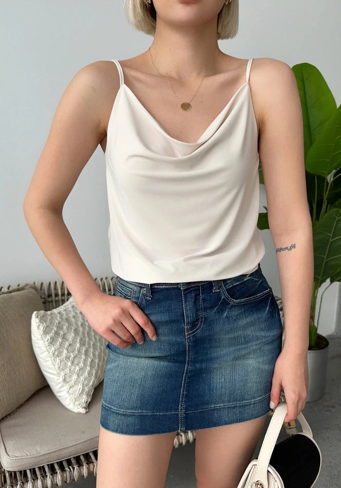 Kadın Degaje Yaka İp Askılı Krem Bluz