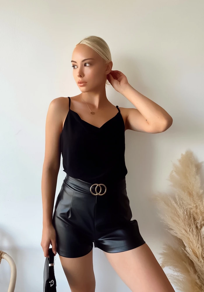 Kadın Degaje Yaka İp Askılı Siyah Bluz