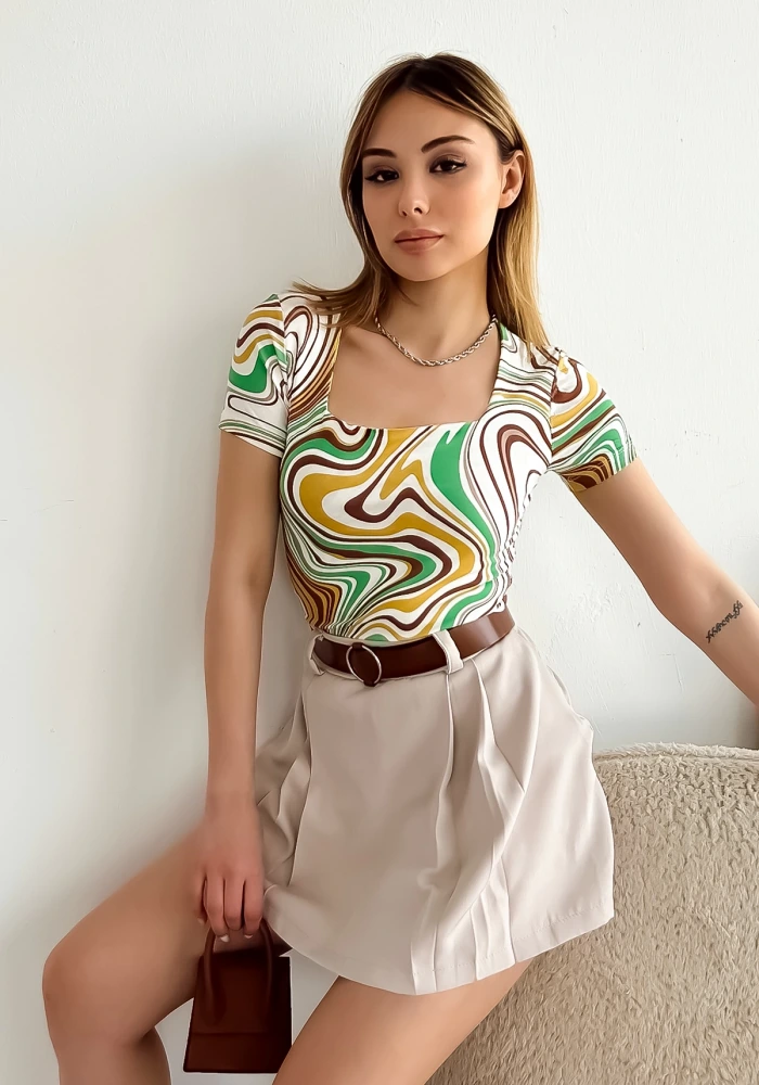 Kadın Kısa Kol Kare Yaka Ekru Krema Desen