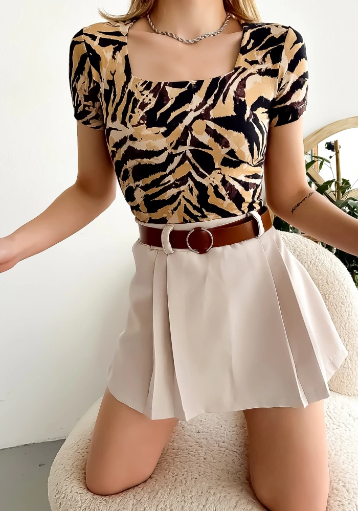 Kadın Kısa Kol Kare Yaka Son Bahar Desen