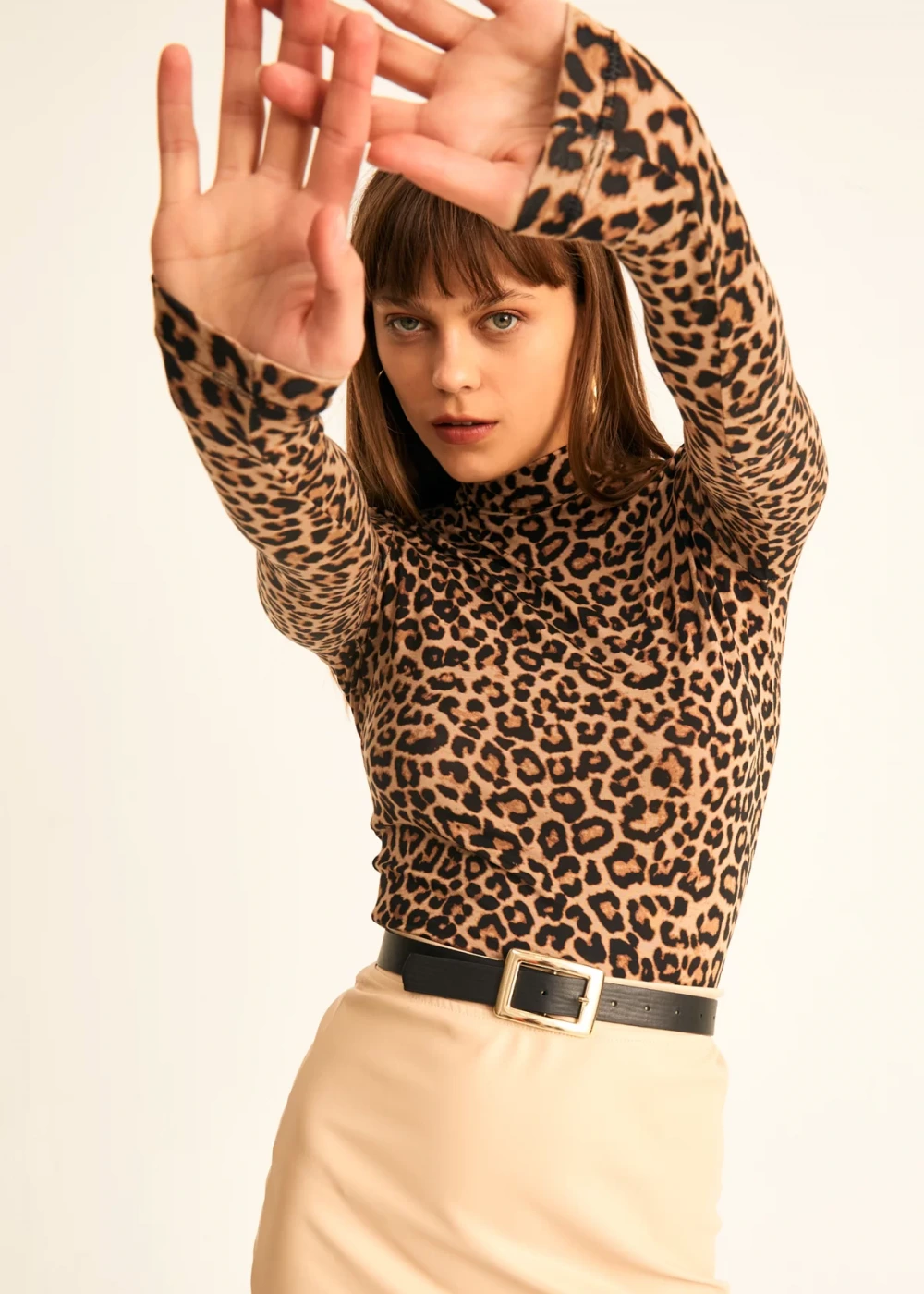 Kadın Leopar Desen Dik Yaka Uzun Kollu Bluz