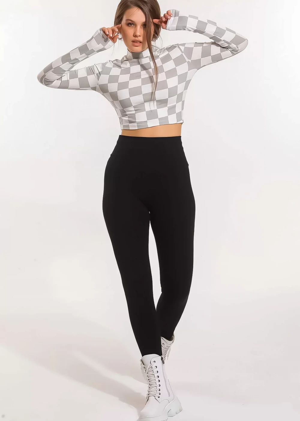 Kadın Siyah Geniş Keme Çelik Örme Push Up Tayt