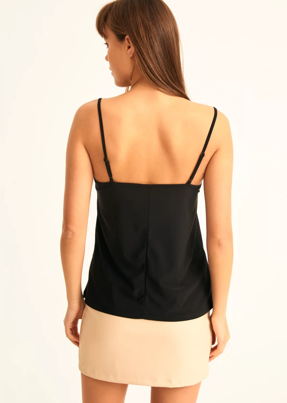 Kadın Siyah İp Askılı Dantel Detaylı Bluz