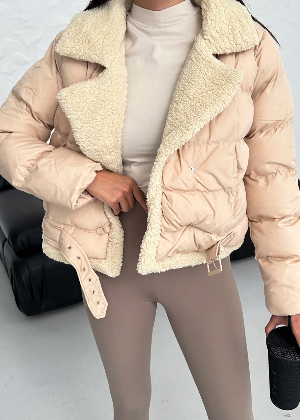 DF Kadın Bej Çıtçıtlı Beli Kemerli İçi Kürklü Biker Mont