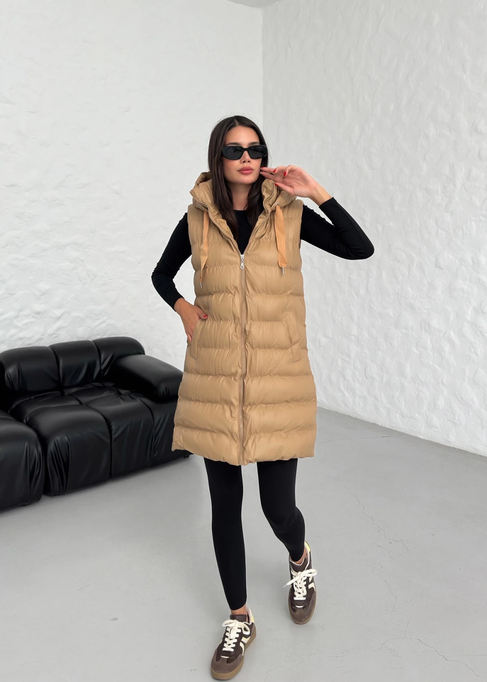 DF Kadın Camel Uzun Fermuarlı Deri Şişme Yelek