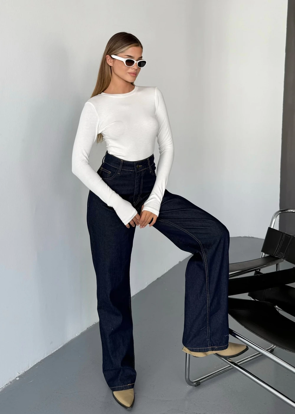 Kadın Beyaz Bisiklet Yaka Parmak Geçmeli Modal Kumaş Body