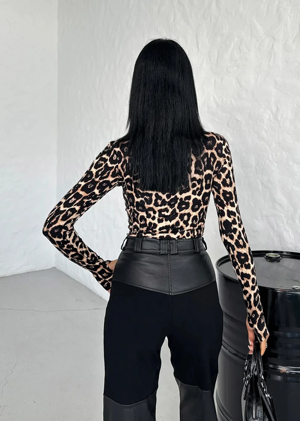 Kadın Büyük Leopar Parmak Geçmeli Dik Yaka Body