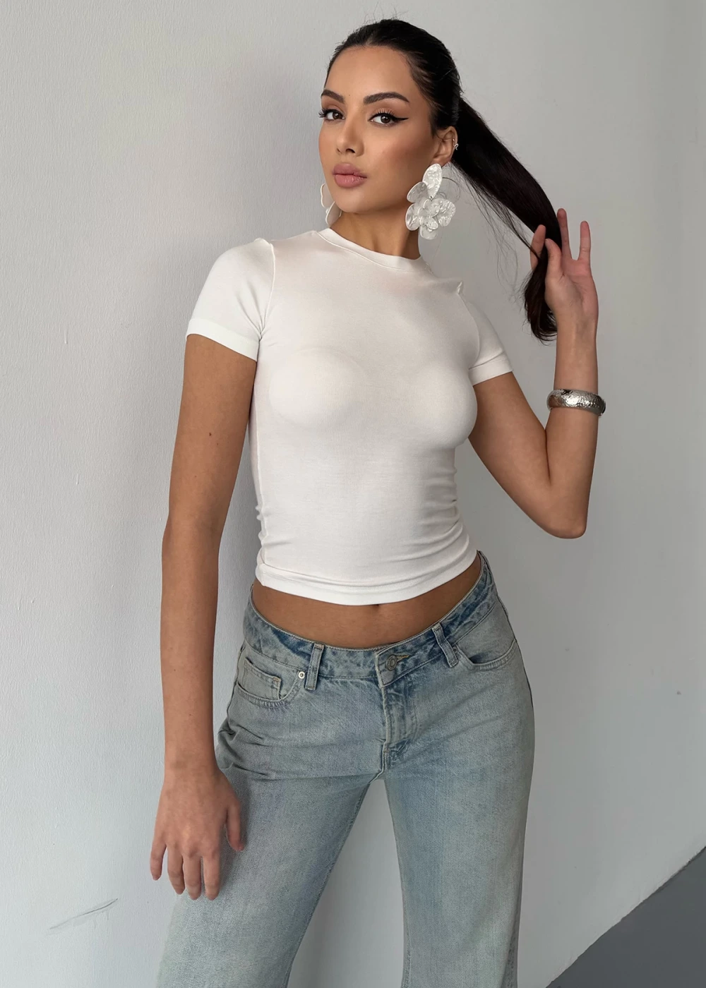 Kadın Beyaz Buzy Modal Kumaş Bisiklet Yaka Basic Kısa Kol Bluz