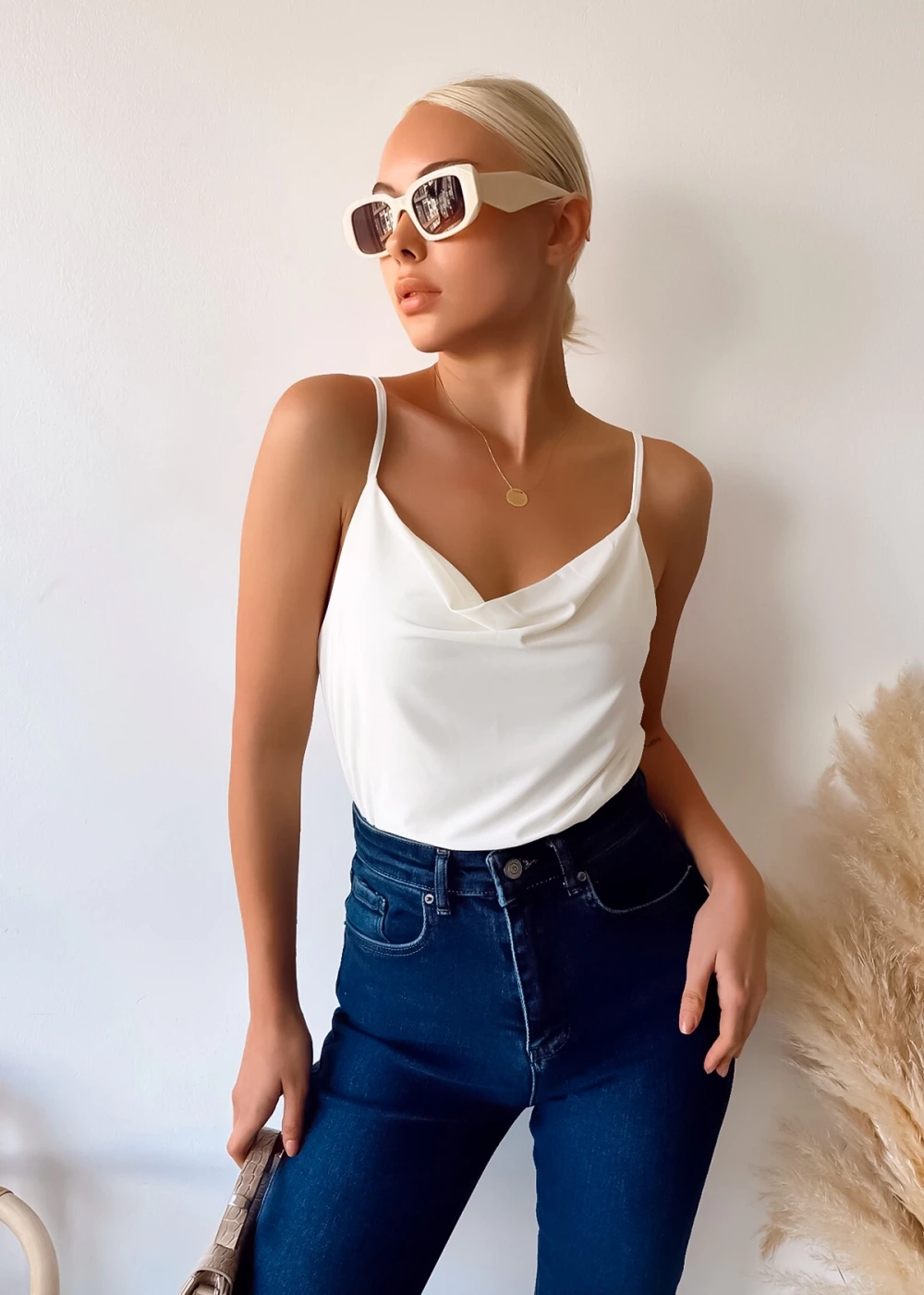 Kadın Degaje Yaka İp Askılı Ekru Bluz