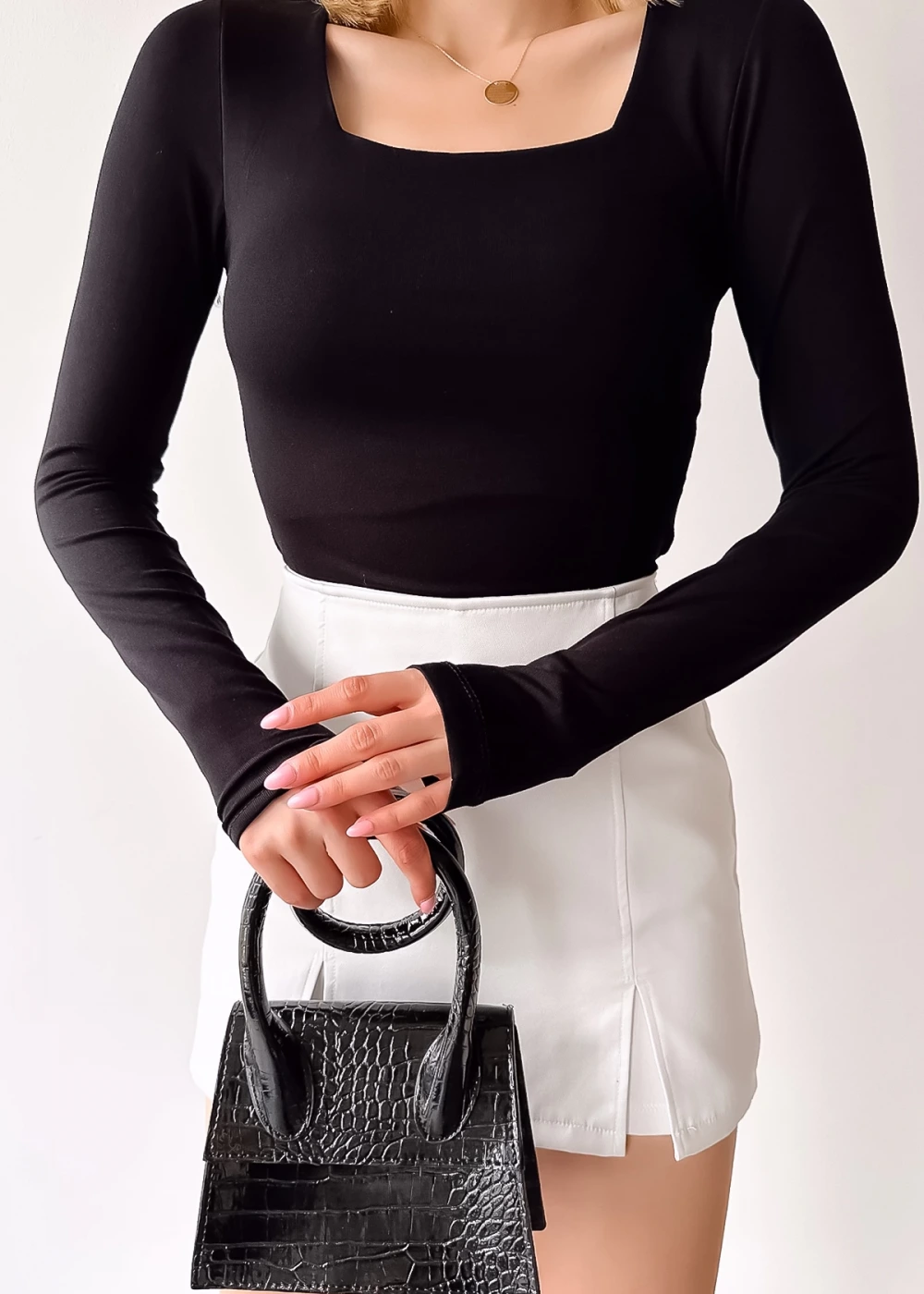 Kadın Kare Yaka Düz Siyah Uzun Kollu Viskon Bluz