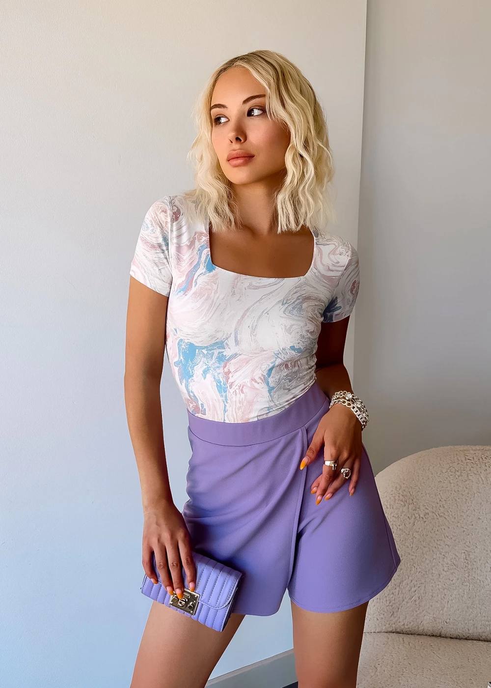 Kadın Kısa Kol Kare Yaka Beyaz Krema Desen Viskon Bluz