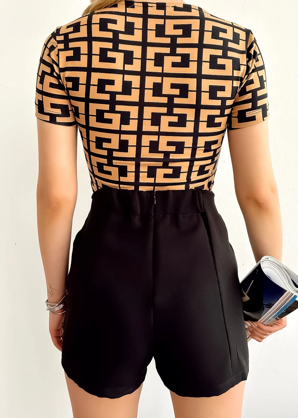 Kadın Kısa Kol Kare Yaka Camel Labirent Desen