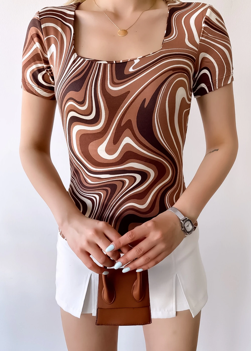 Kadın Kısa Kol Kare Yaka Kahve Krema Desen Viskon Bluz