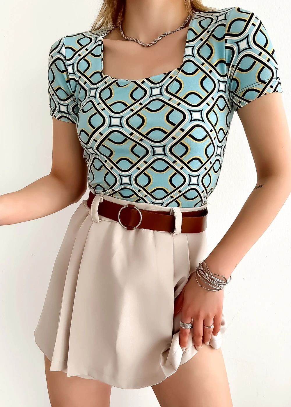 Kadın Kısa Kol Kare Yaka Mavi Desenli