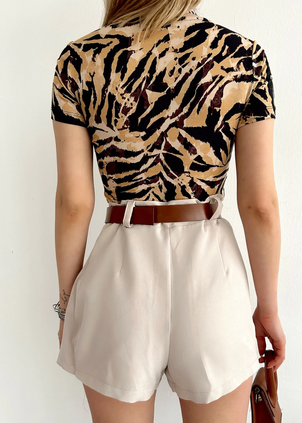 Kadın Kısa Kol Kare Yaka Son Bahar Desen