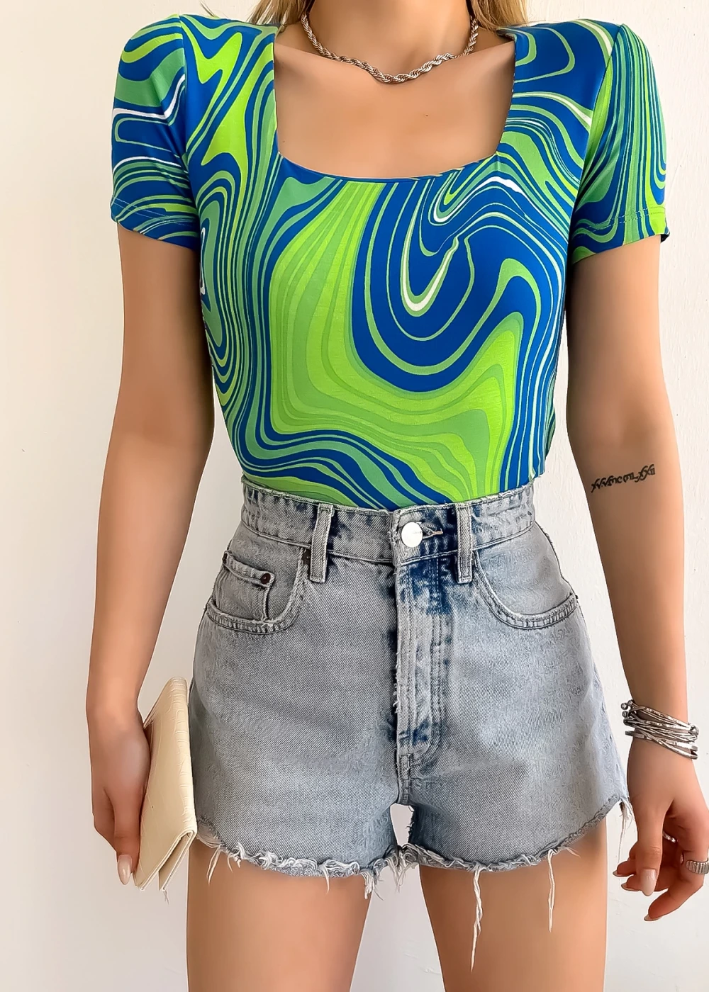 Kadın Kısa Kol Kare Yaka Yeşil Krema Desenli