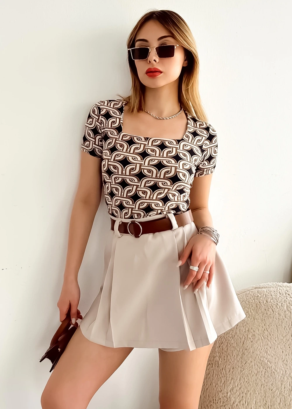 Kadın Kısa Kol Kare Yaka Zincir Desenli