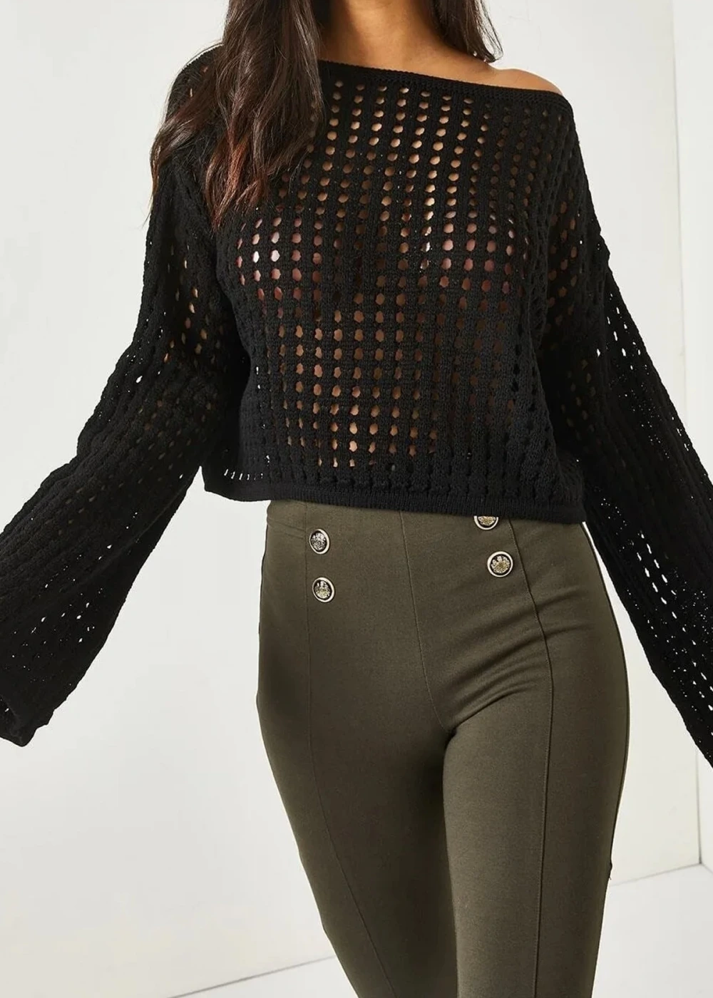 Kadın Siyah Ajurlu Triko Crop Bluz