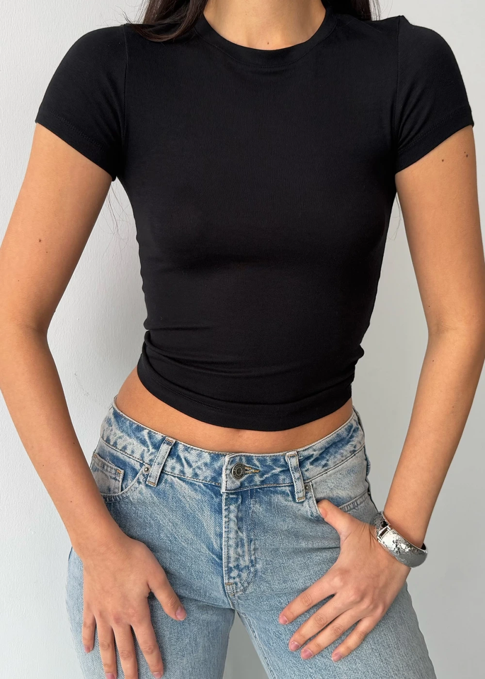 Kadın Siyah Buzy Modal Kumaş Bisiklet Yaka Basic Kısa Kol Bluz