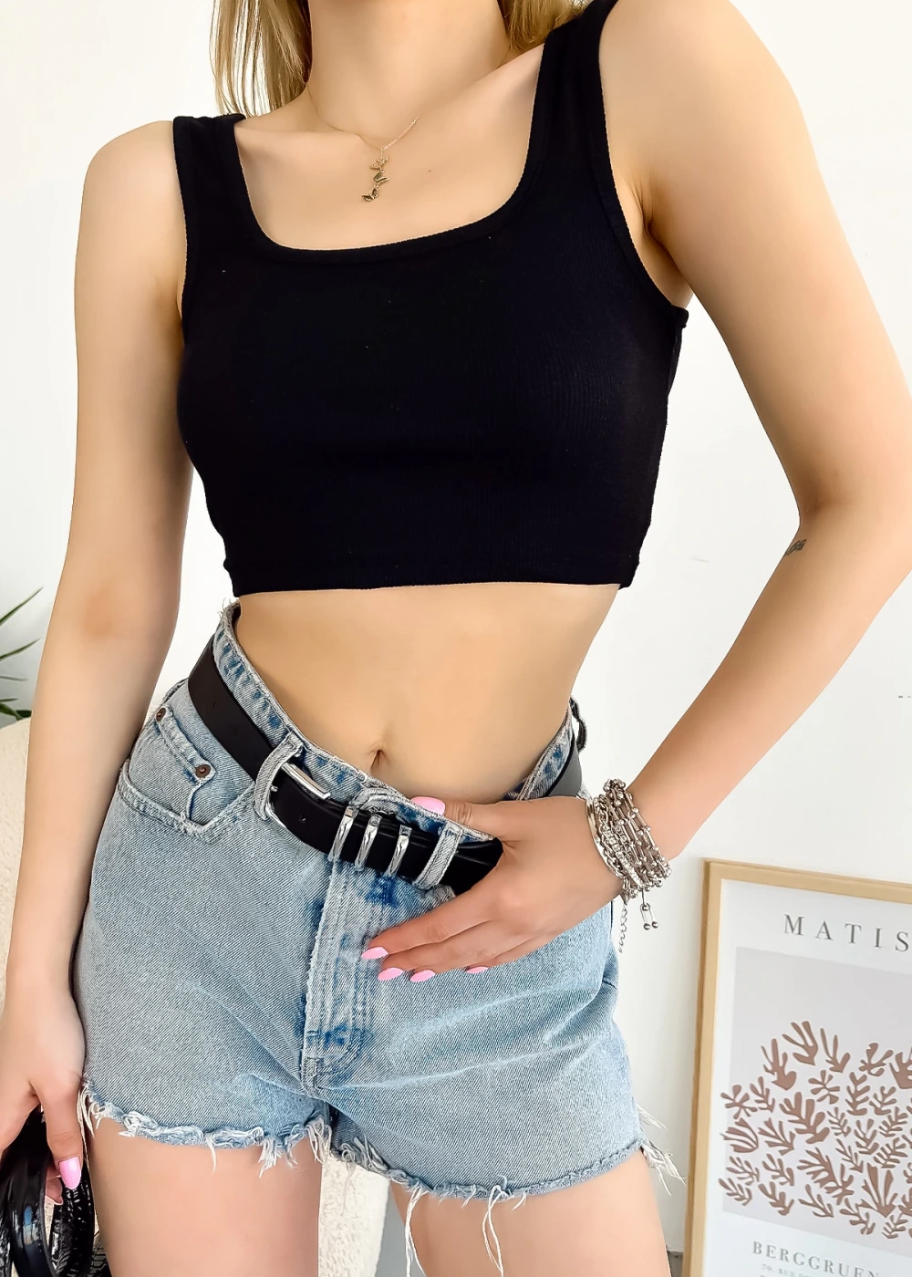 Kadın Siyah Kalın Askılı Kaşkorse Basic Crop Bluz