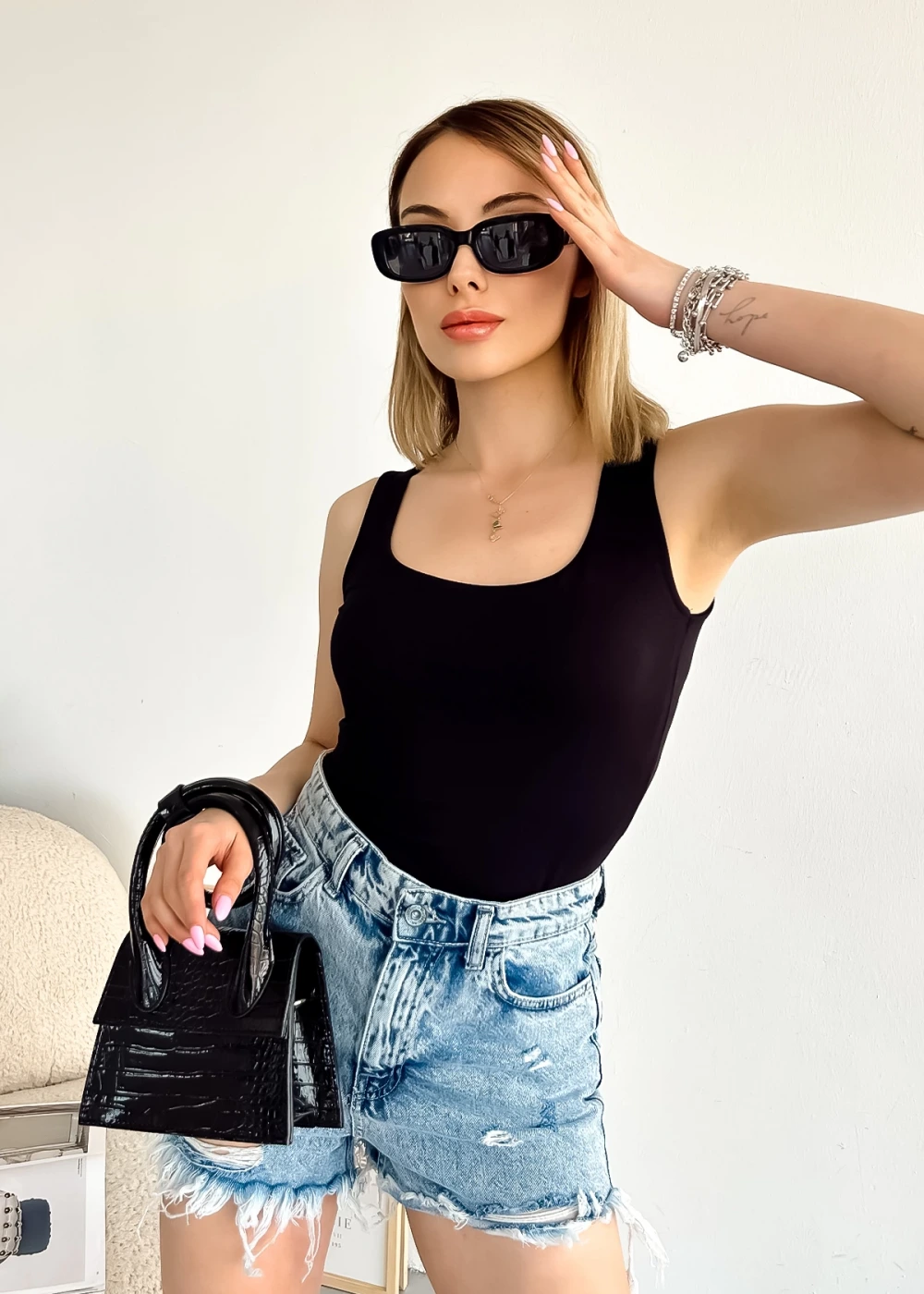 Kadın Siyah Sıfır Kol Luxury Önü Çift Kat Viskon Bluz