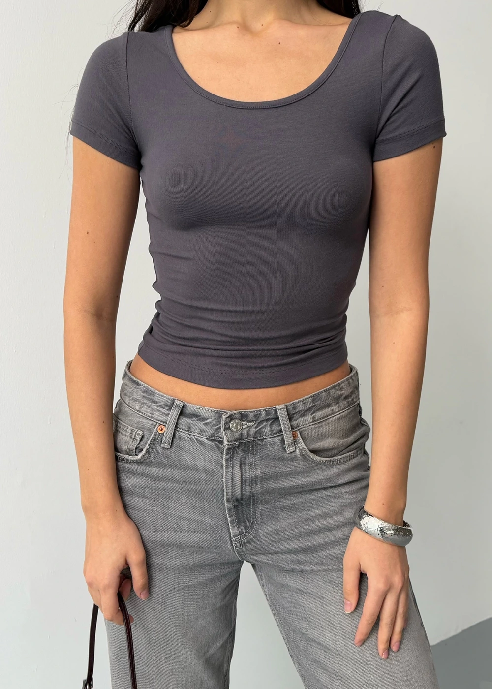 Kadın U Yaka Antrasit Buzy Modal Kumaş Basic Kısa Kol Bluz