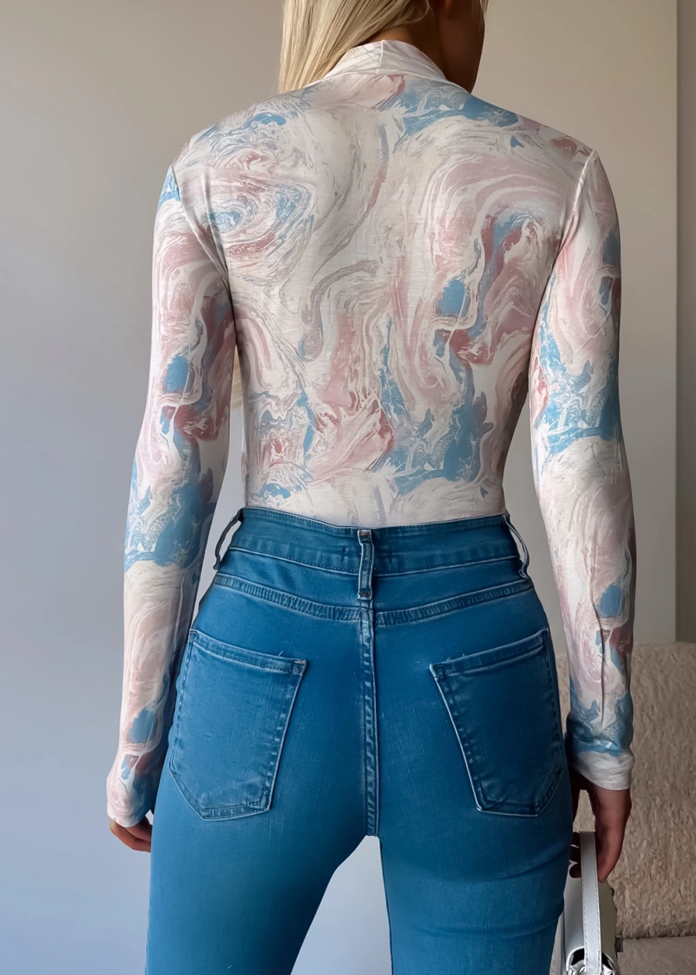 Kadın Viskon Pencere Detay Pudra Krema Desen Bluz