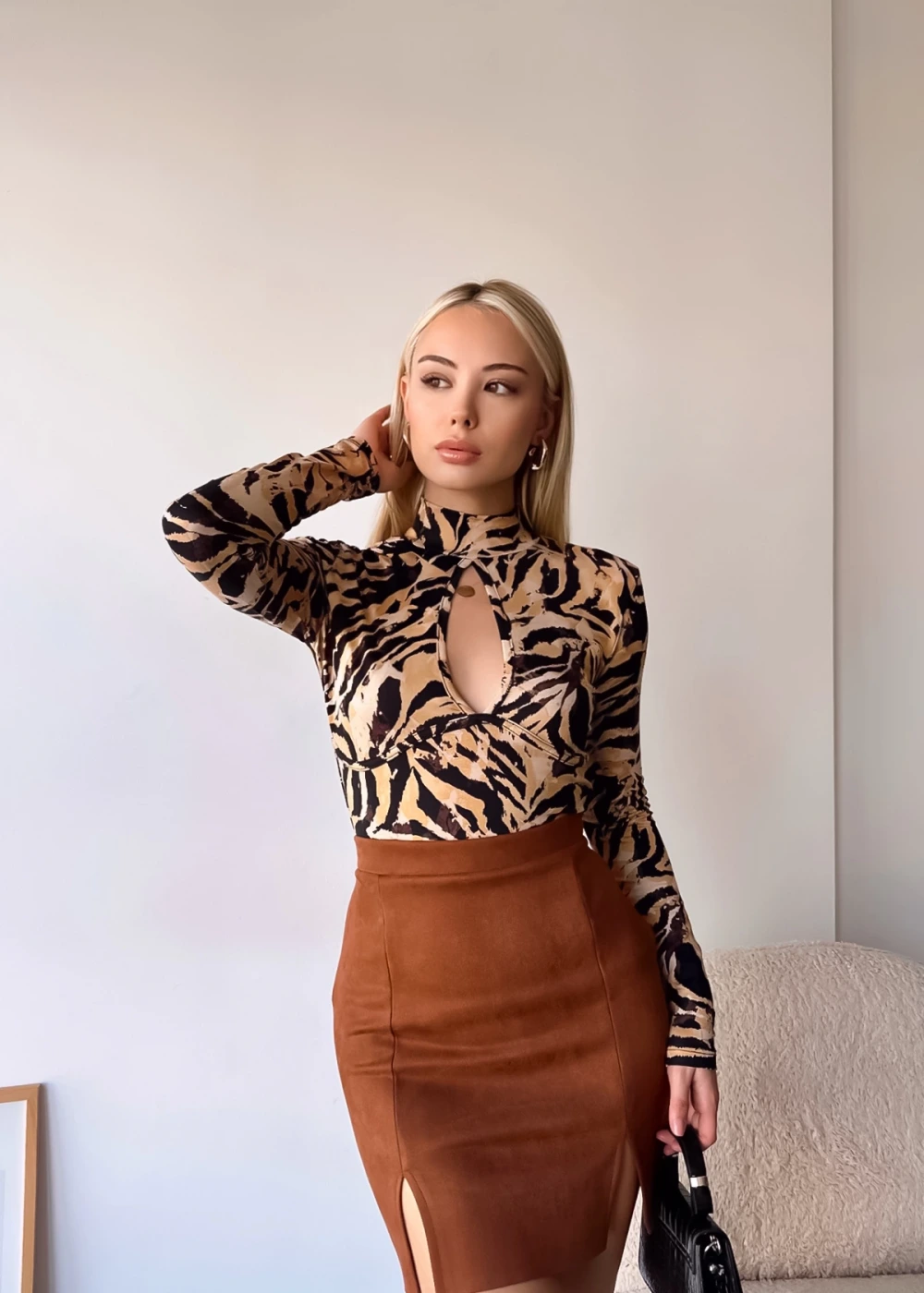 Kadın Viskon Pencere Detay Sonbahar Desen Bluz