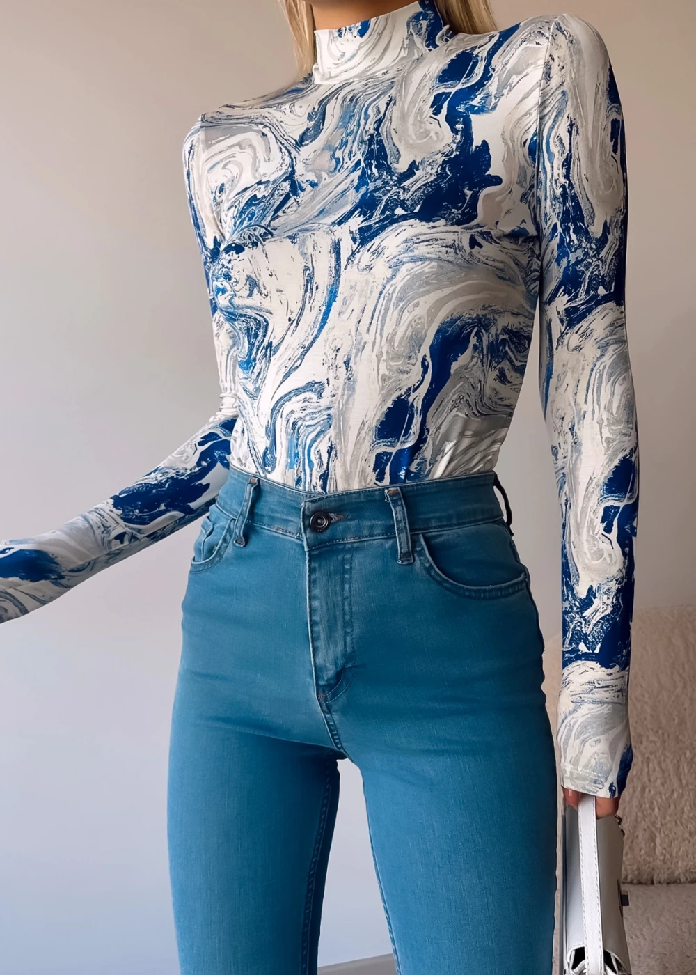 Kadın Yeni Sezon Mavi Wave Desen Dik Yaka Uzun Kollu Bluz