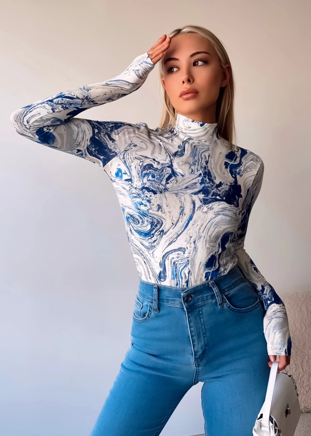 Kadın Yeni Sezon Mavi Wave Desen Dik Yaka Uzun Kollu Bluz