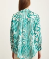 Zebra Desen V Yaka Saten Gömlek Yeşil
